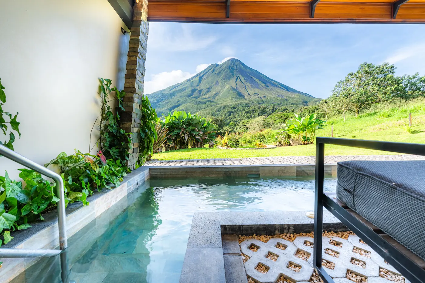 Villa Calathea at Villas Jawara, luxury villa in La Fortuna with Arenal Volcano view