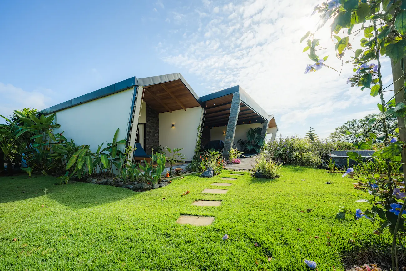 Villa Mano de Tigre at Villas Jawara, luxury villa in La Fortuna with Arenal Volcano view
