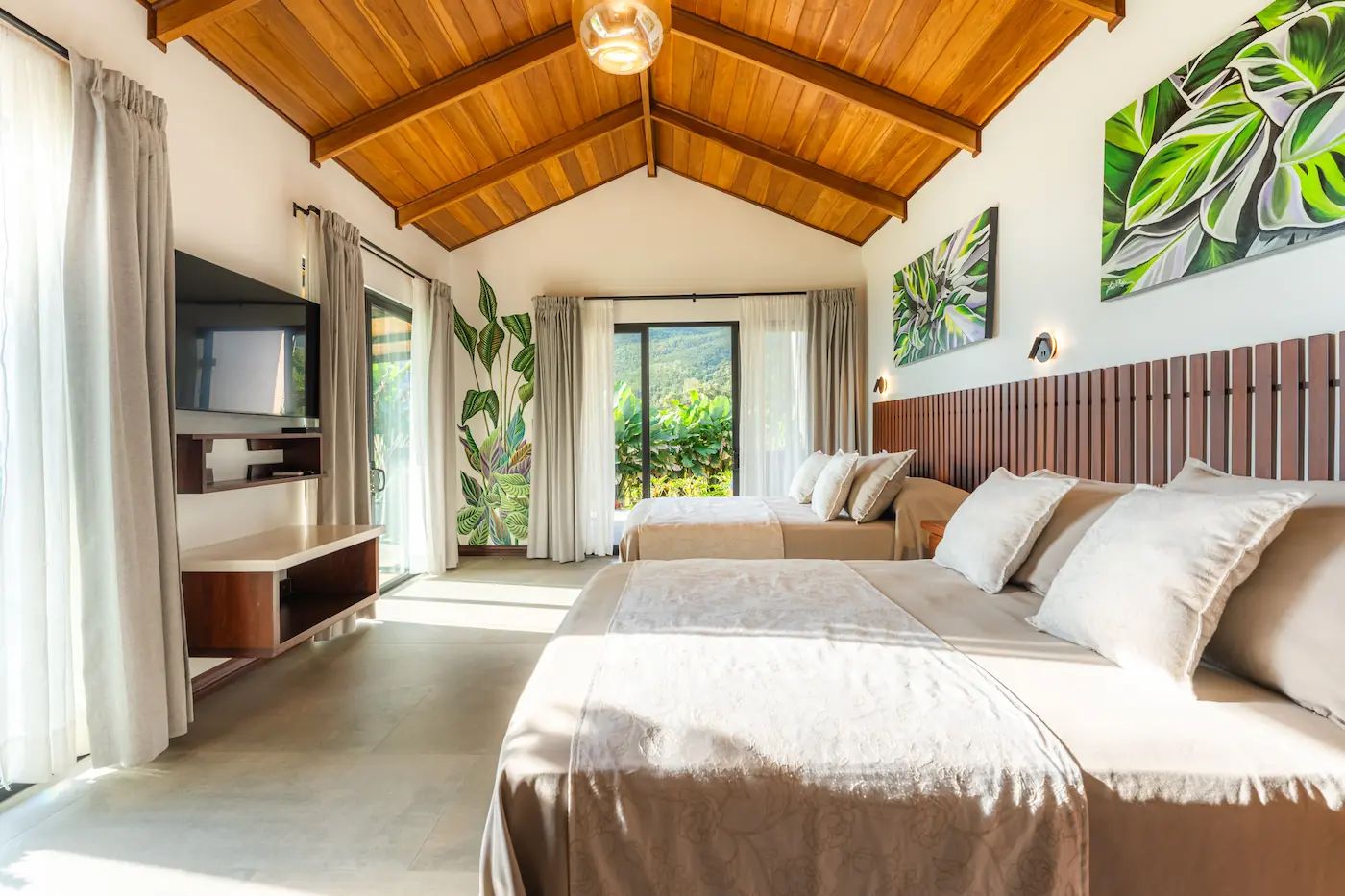 Villa bedroom in La Fortuna